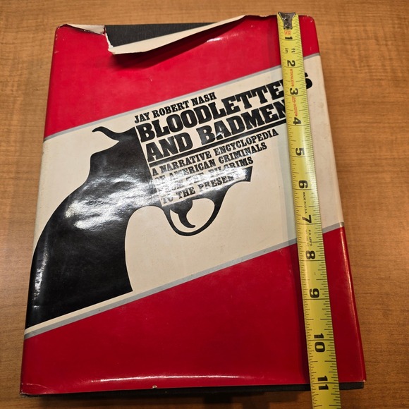 Book Bloodletters and Badmen;American Criminals from the Pilgrims to the Present - Picture 8 of 9